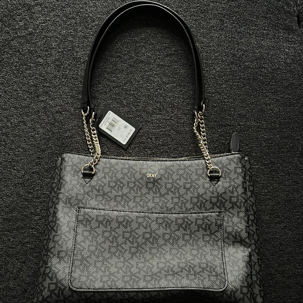 DKNY Black and Gray Shoulder Bag with Chain Details
BRAND NEW WITH TAGS
